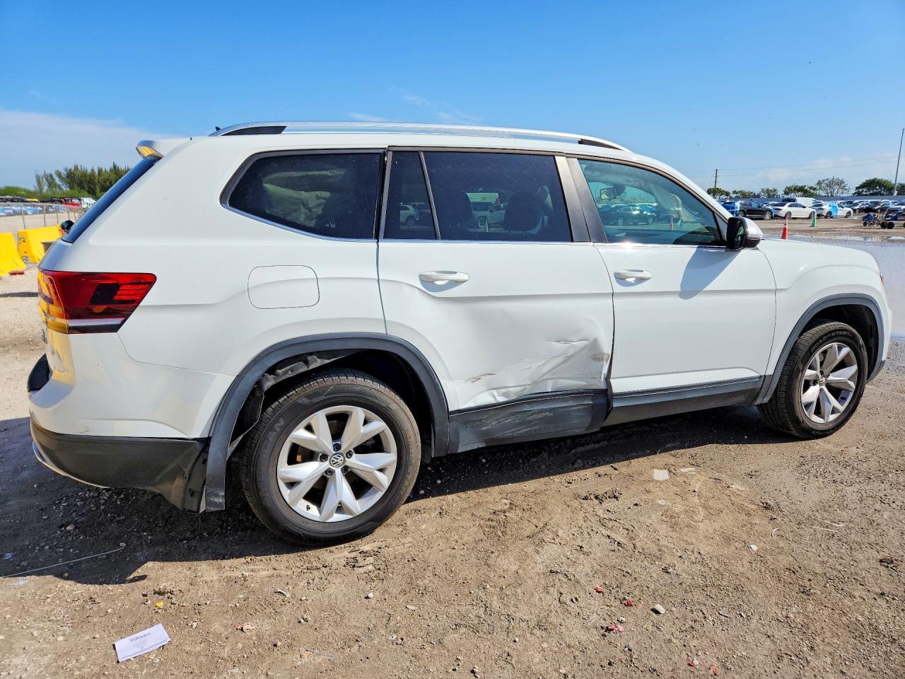 2018 Volkswagen Atlas Se - Фото 3