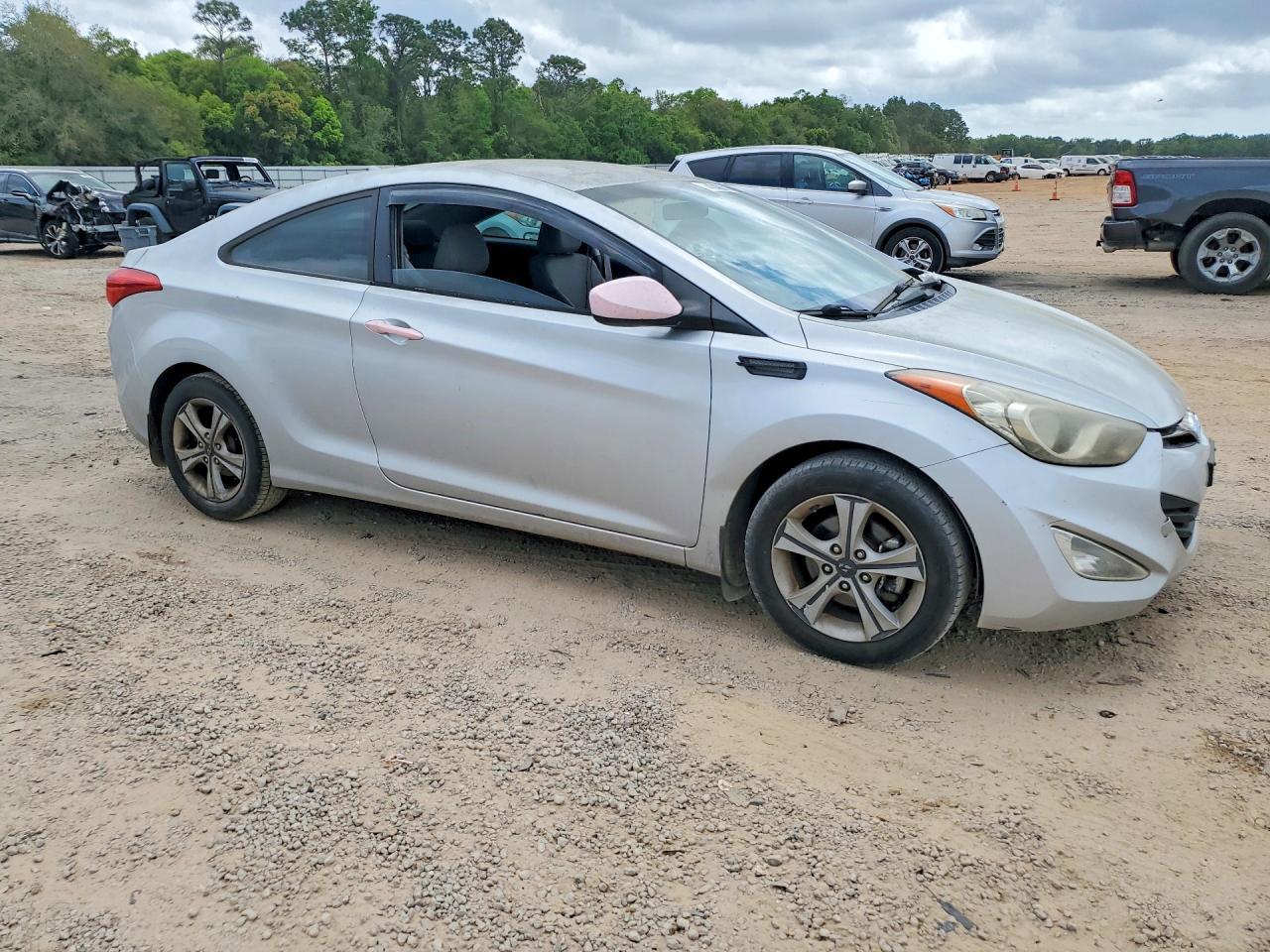 2013 Hyundai Elantra Coupe Gs - Фото 4