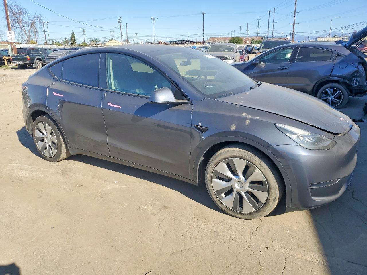 2023 Tesla Model Y - Фото 4