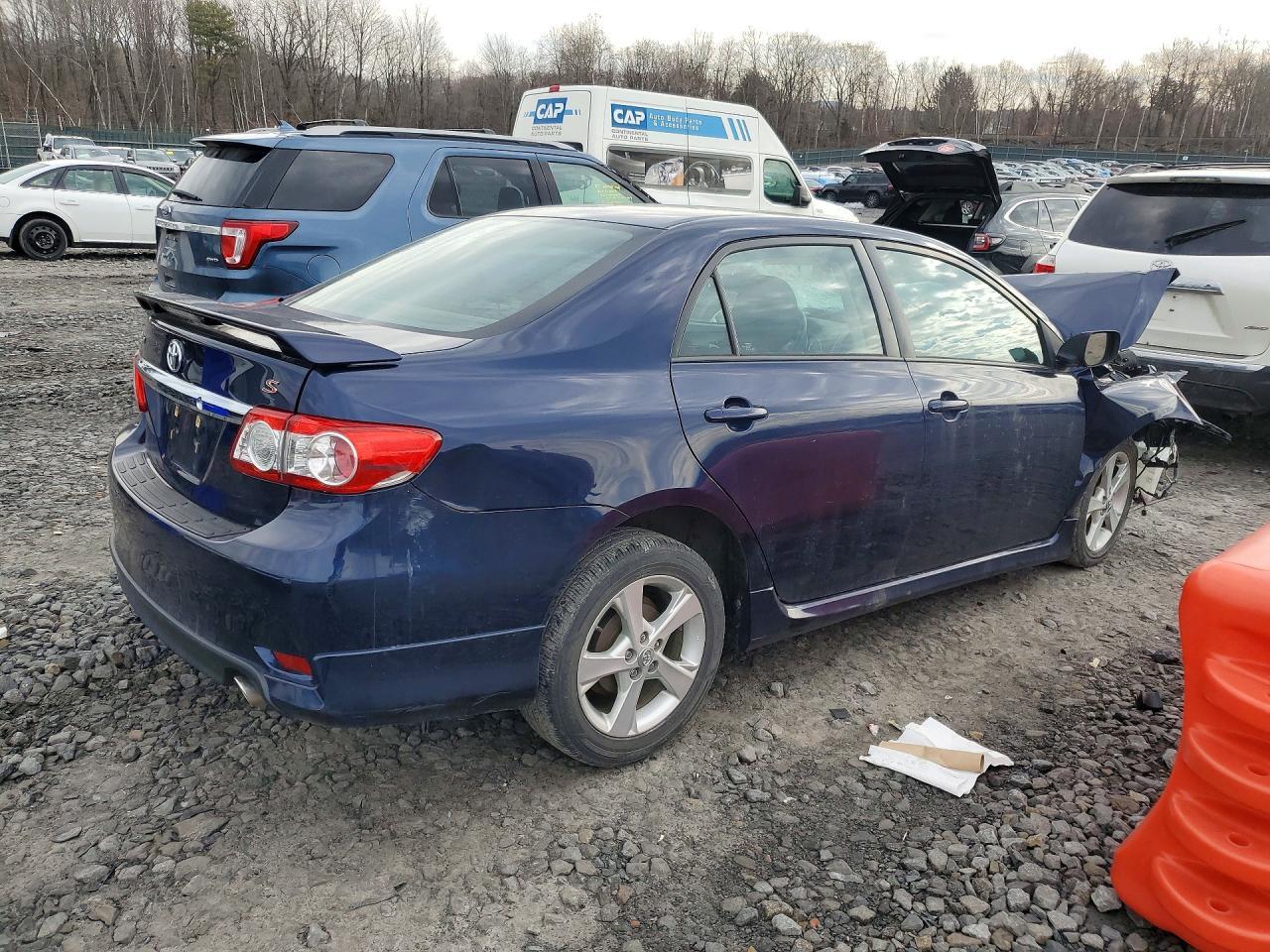 2012 Toyota Corolla S - Фото 3