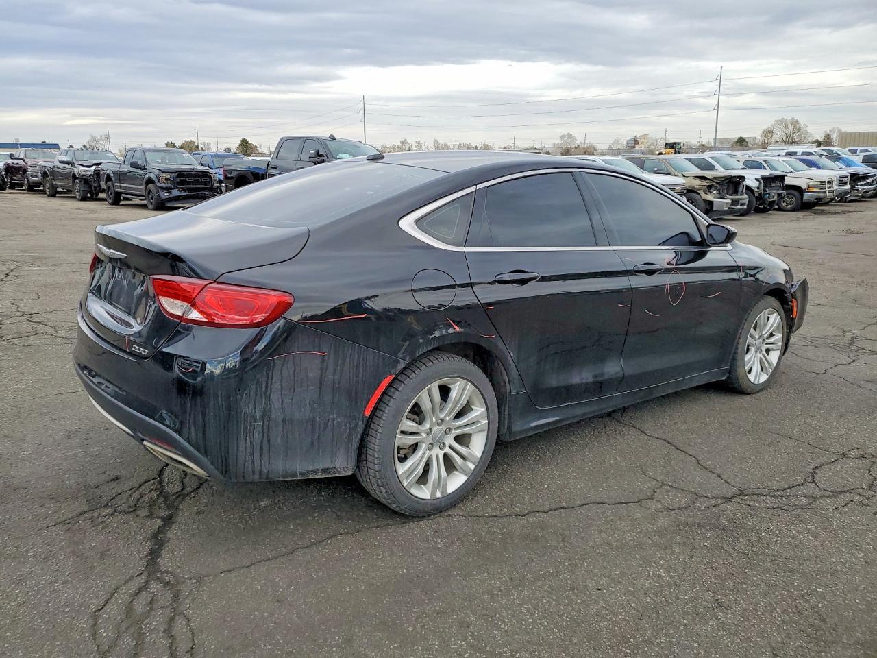 2016 Chrysler 200 Limited - Фото 3