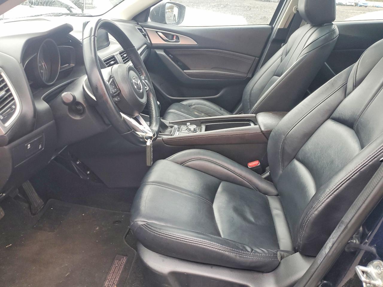 2017 Mazda 3 Touring - Image 7