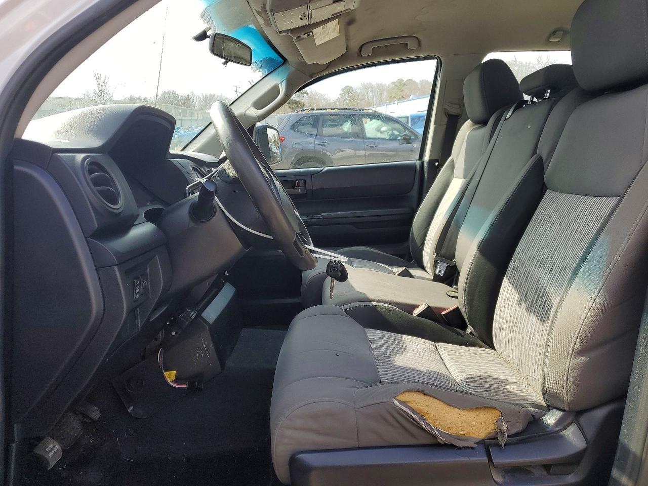 2014 Toyota Tundra Sr - Image 7