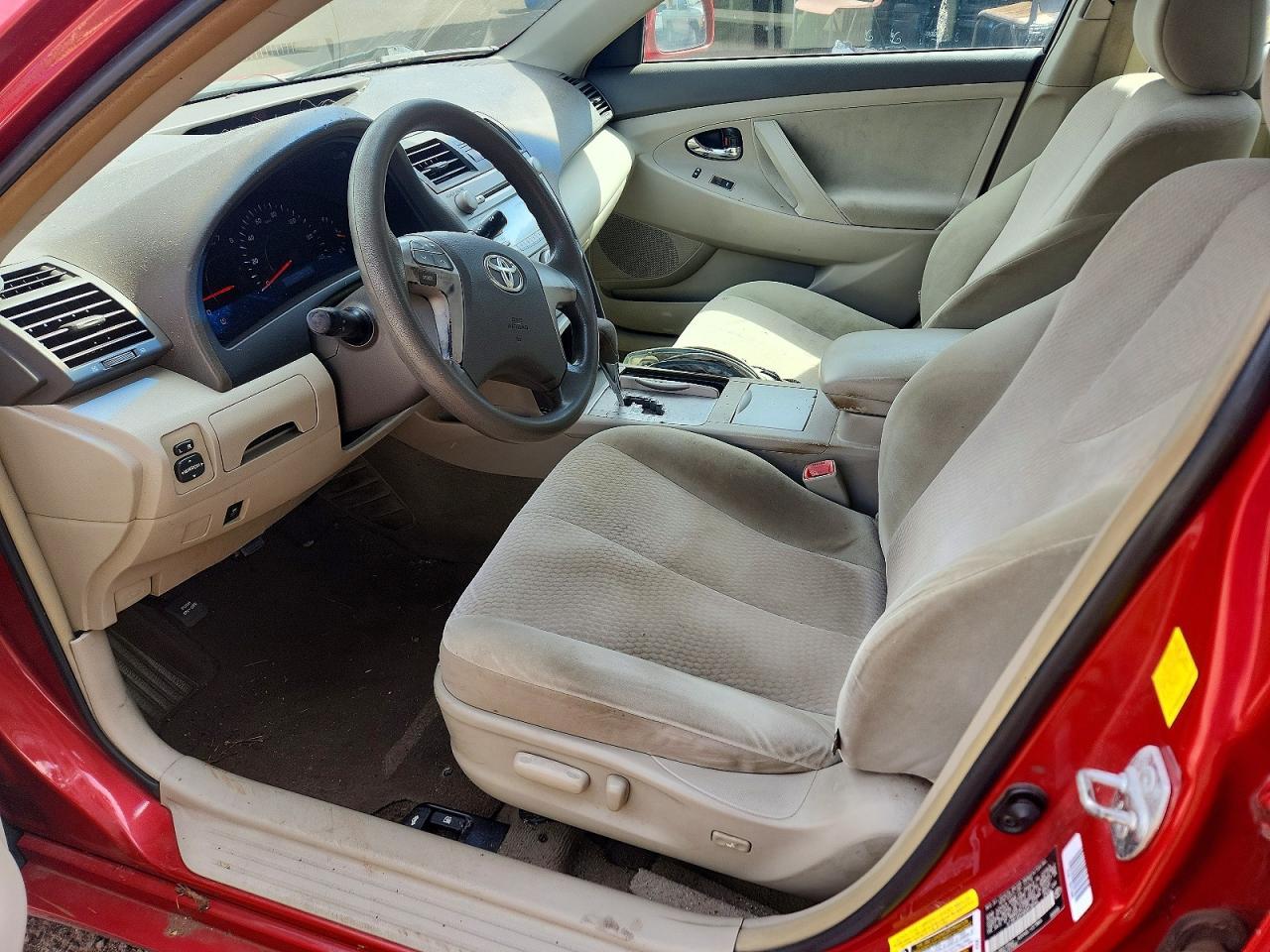 2011 Toyota Camry Le - Image 7