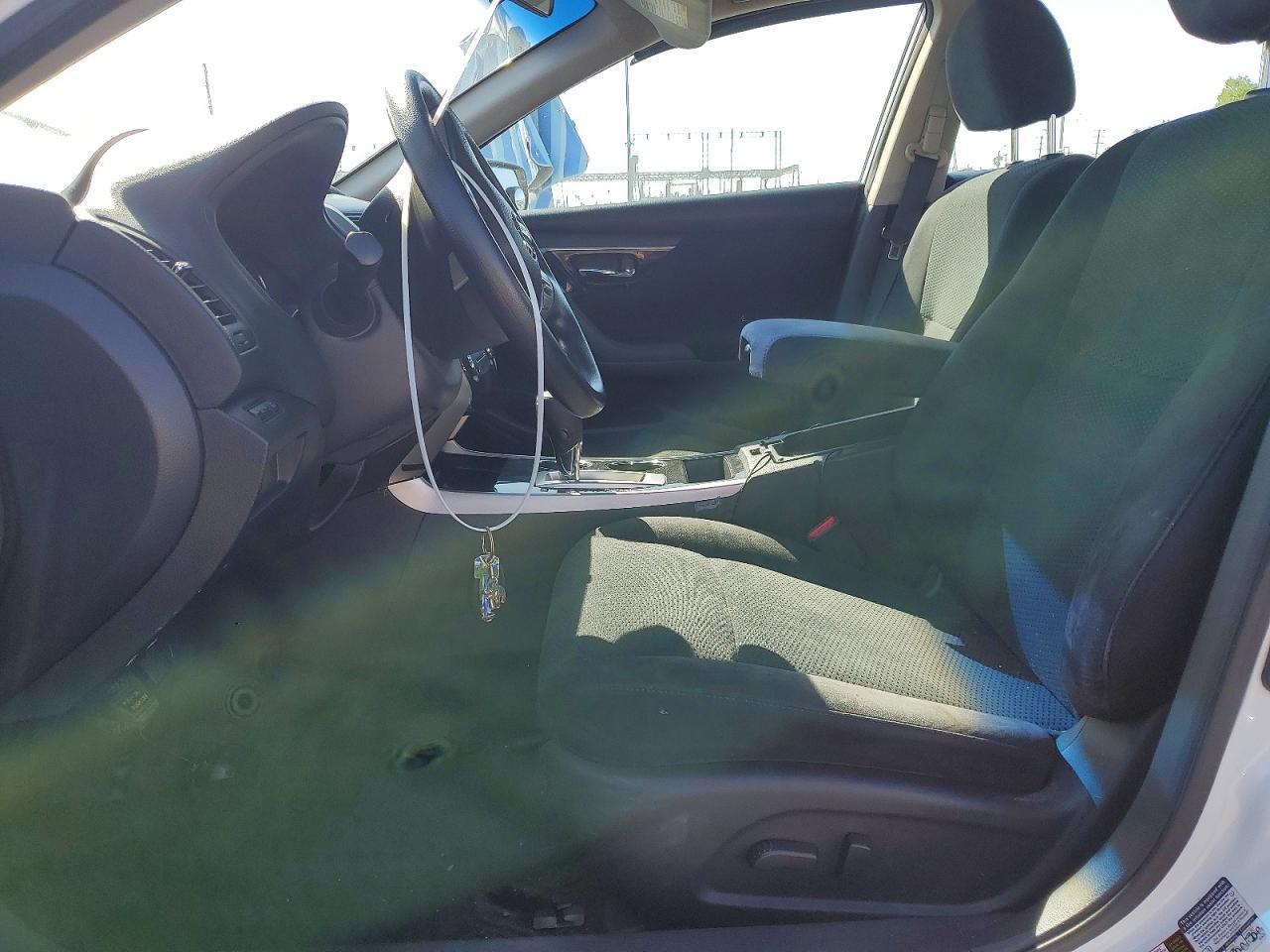 2014 Nissan Altima 2.5 S - Image 7