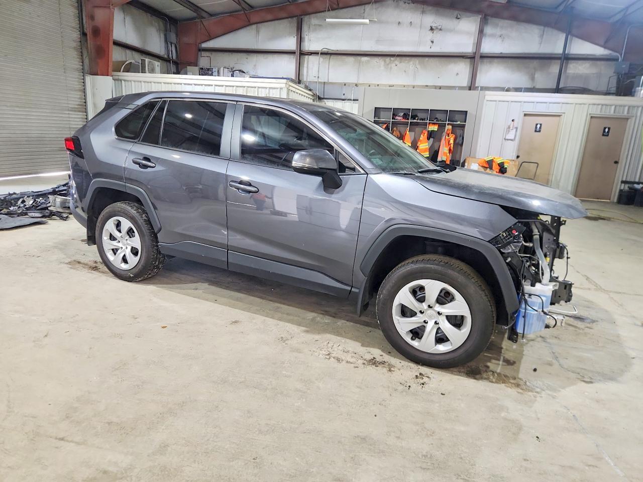 2025 Toyota Rav4 Le - Фото 4
