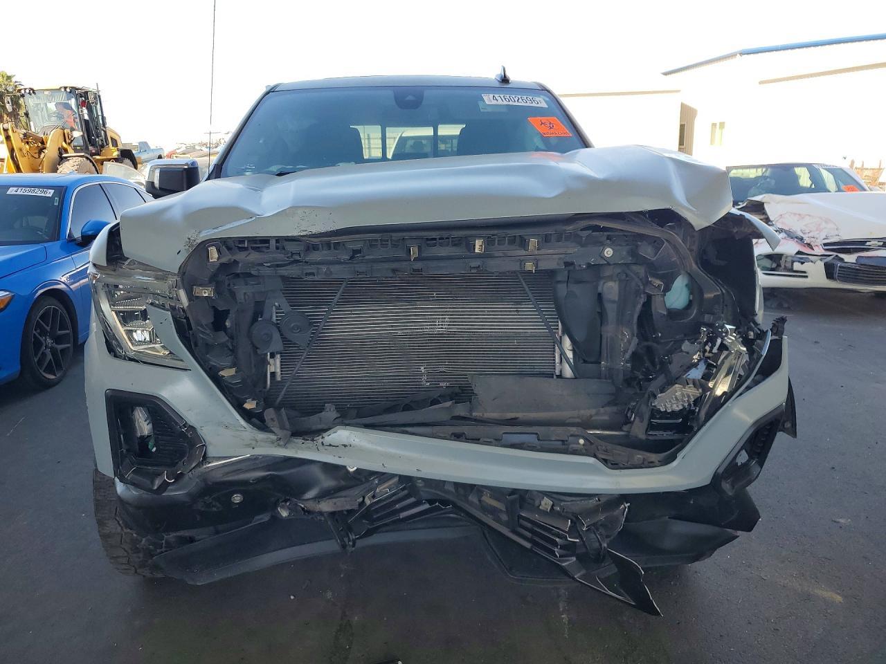2020 GMC Sierra K1500 Slt - Image 5