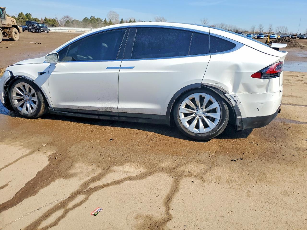 2017 Tesla Model X - Image 2