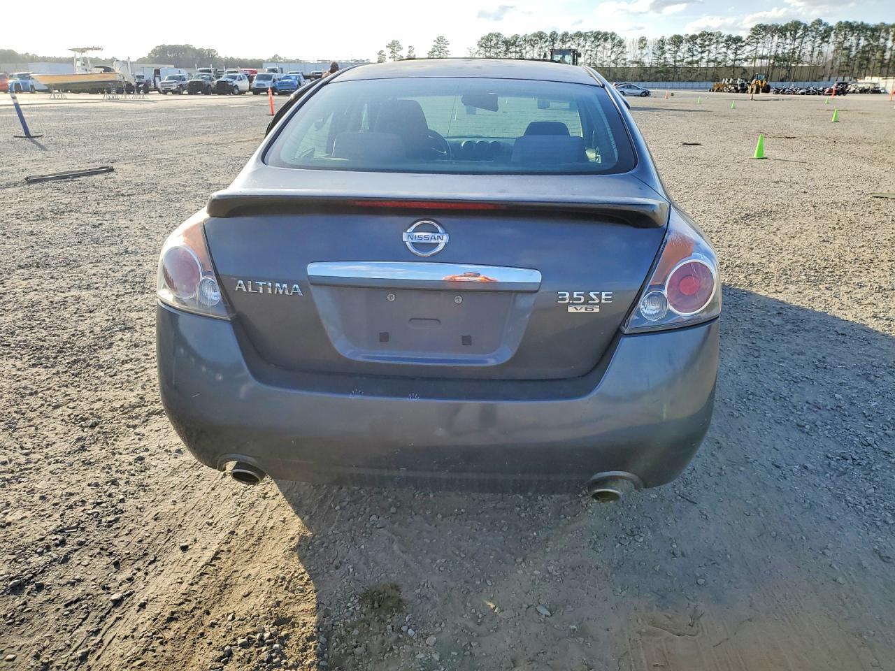 2007 Nissan Altima 3.5 Se - Фото 6