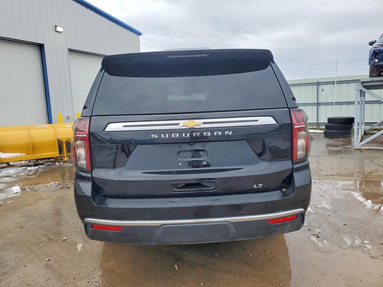 2021 Chevrolet Suburban K1500 Lt - Image 6