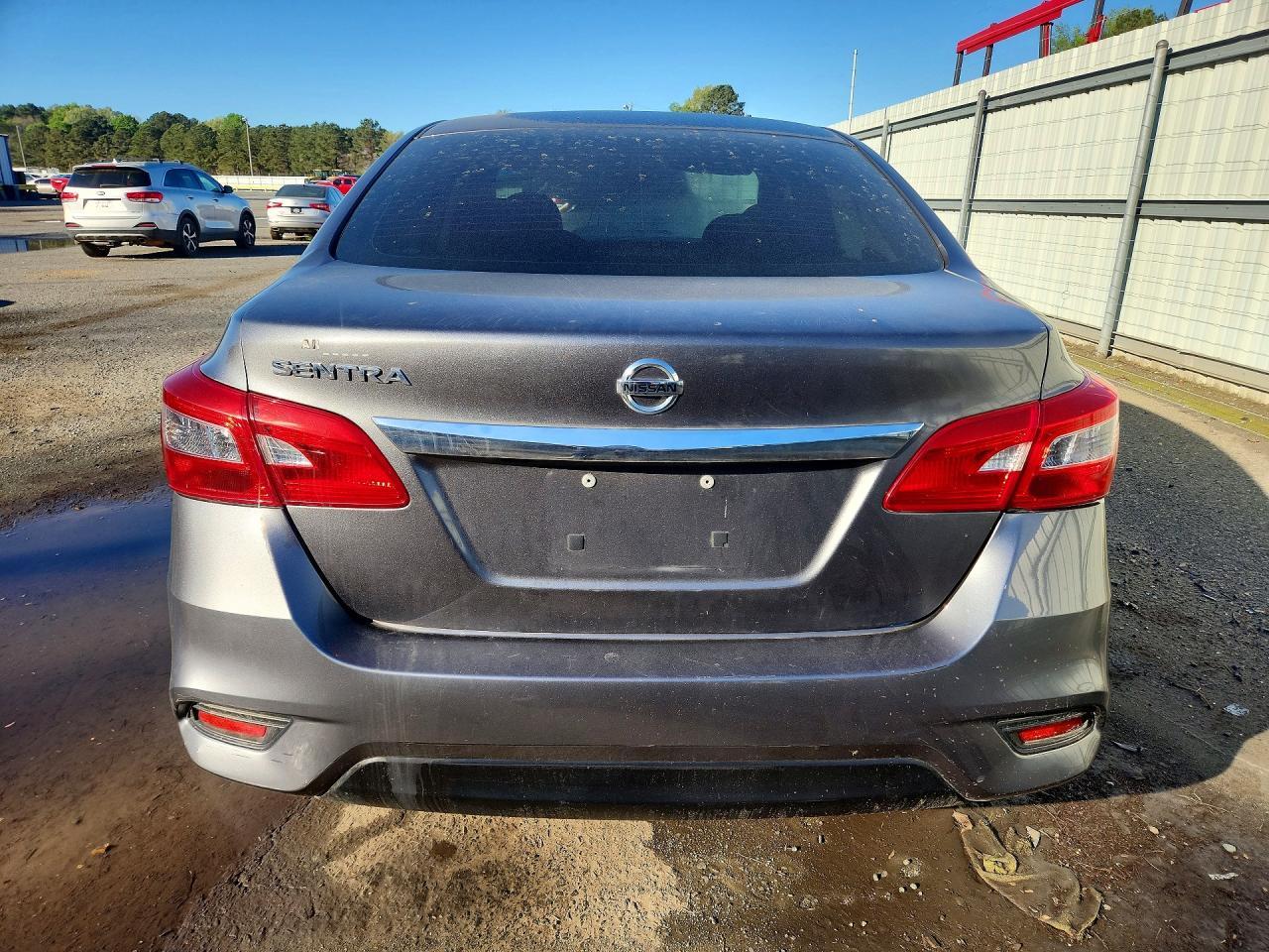 2019 Nissan Sentra S - Image 6