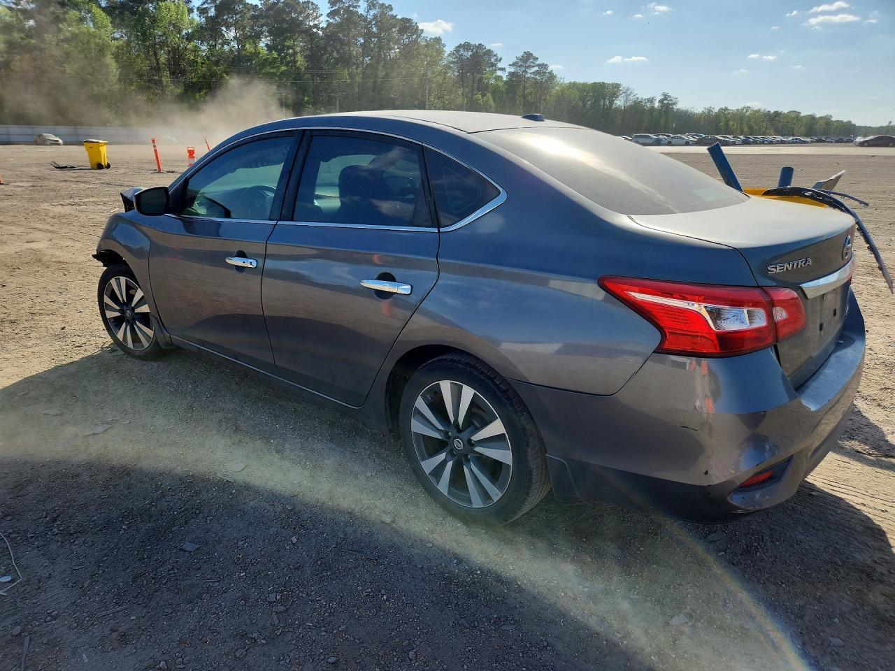 2019 Nissan Sentra Sv - Фото 2
