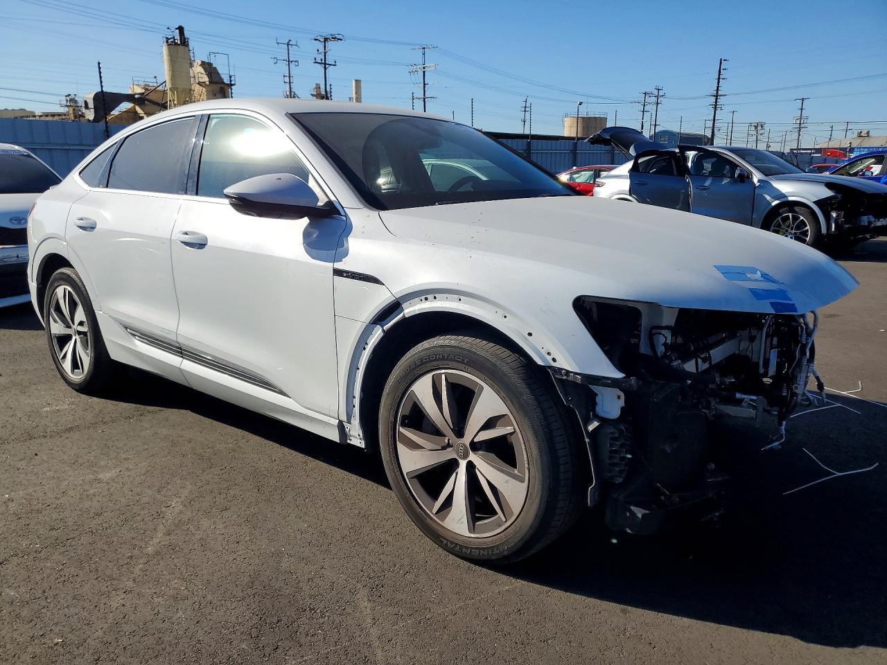 2024 Audi Q8 E-Tron Sportback Premium Plus - Image 4