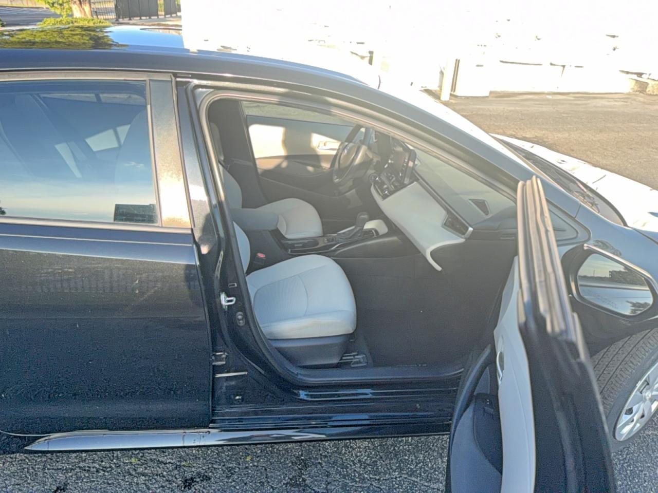 2020 Toyota Corolla L - Фото 5