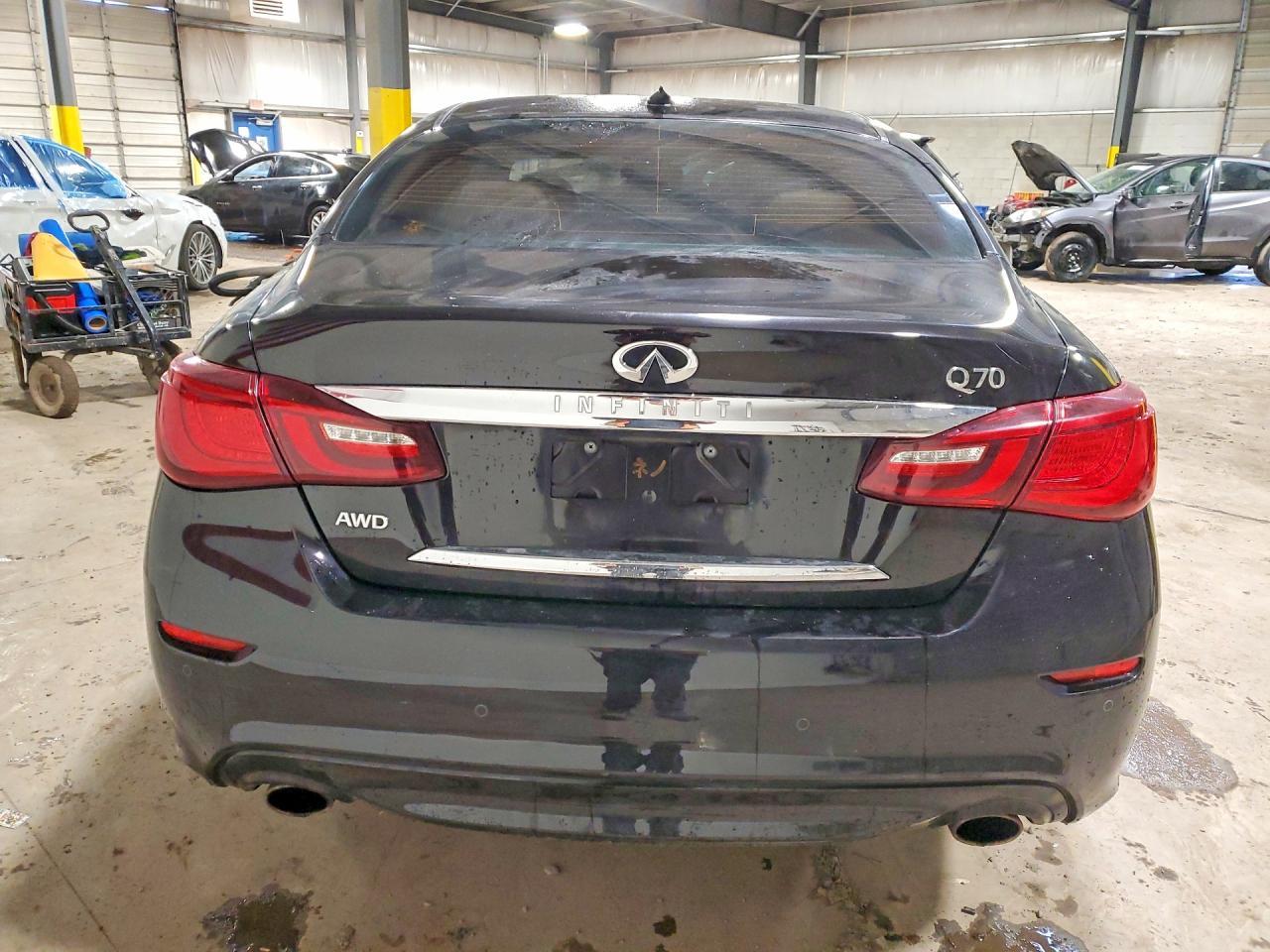 2016 Infiniti Q70 3.7 - Фото 6