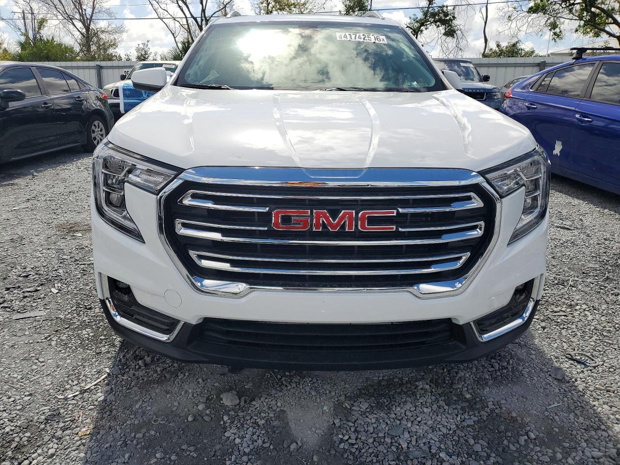 2024 GMC Terrain Slt - Image 5
