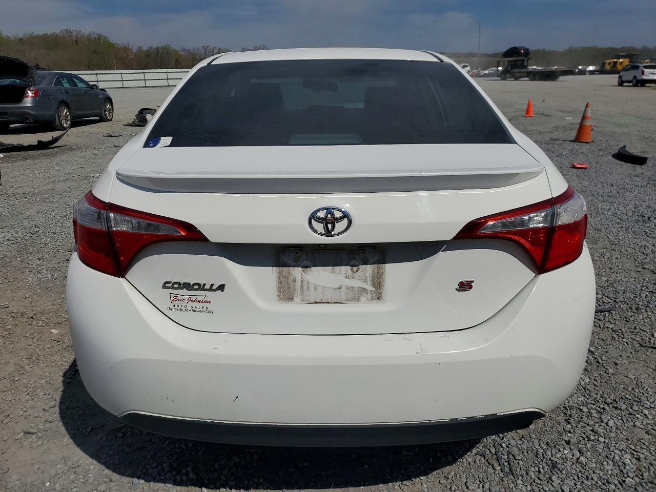 2015 Toyota Corolla - Image 6
