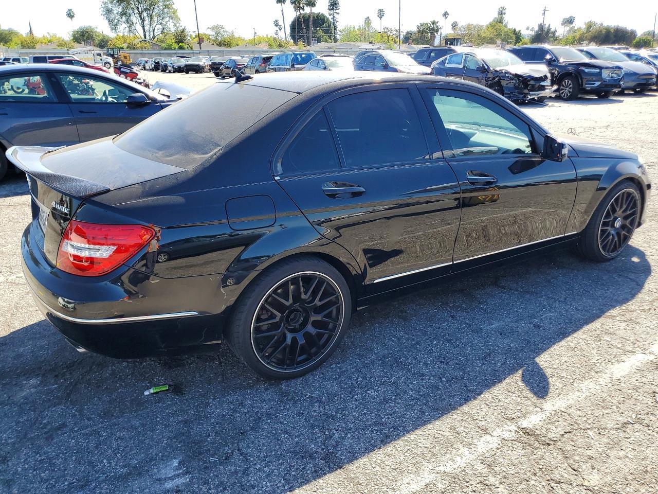 2013 Mercedes-Benz C 300 4Matic - Фото 3