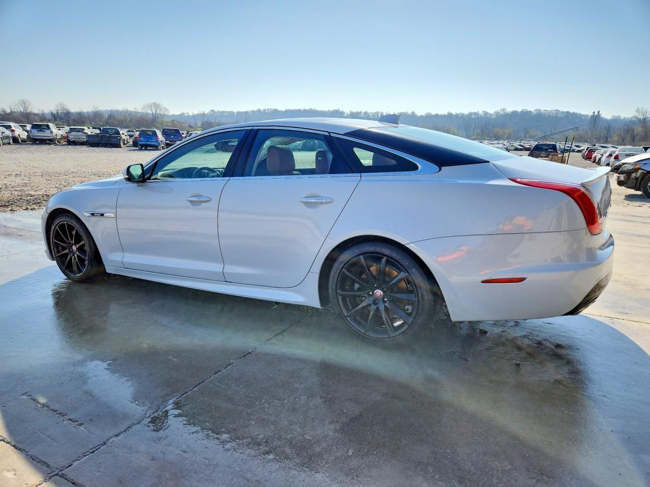 2019 Jaguar Xj R - Sport - Image 2