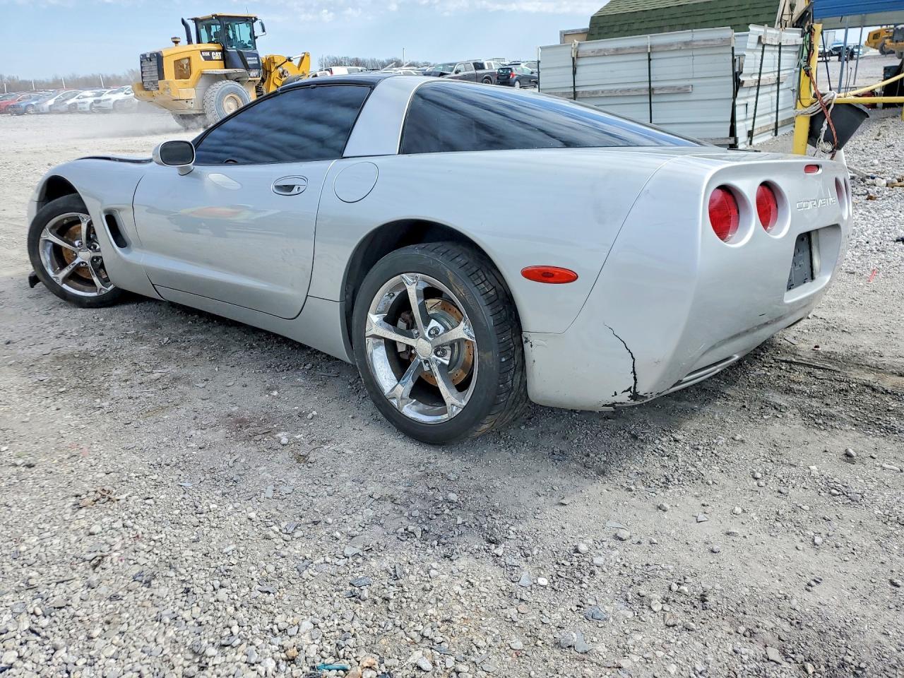 1998 Chevrolet Corvette - Фото 2