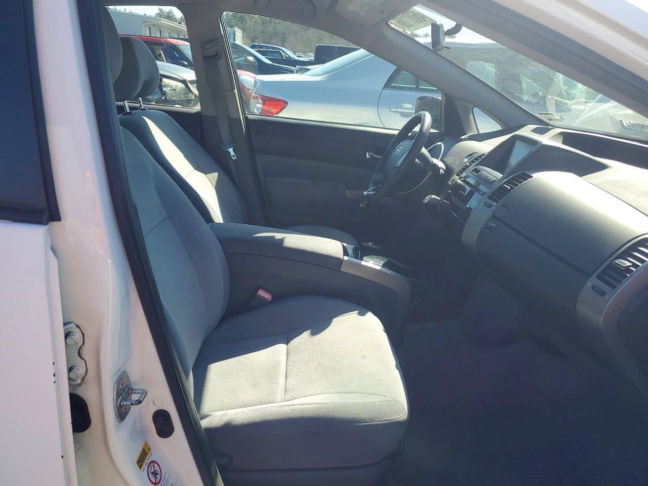 2005 Toyota Prius Base - Фото 7