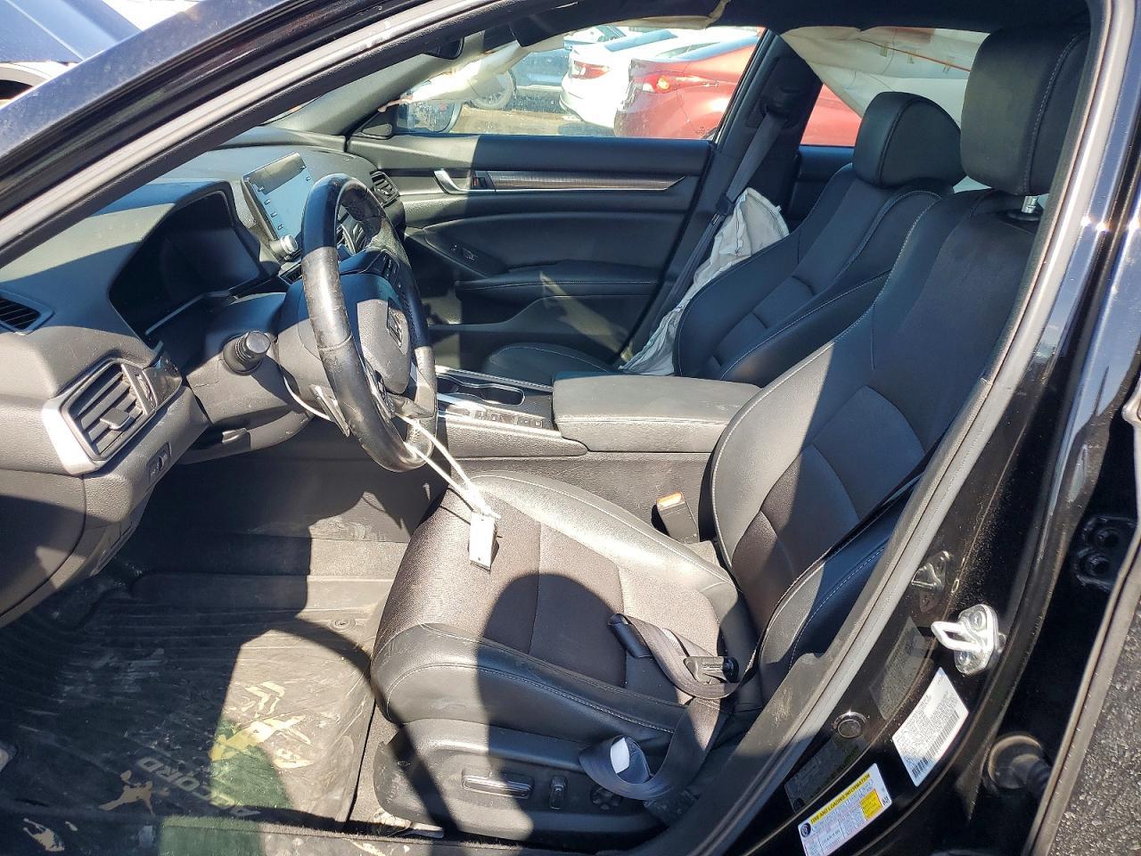 2022 Honda Accord Sport - Image 7