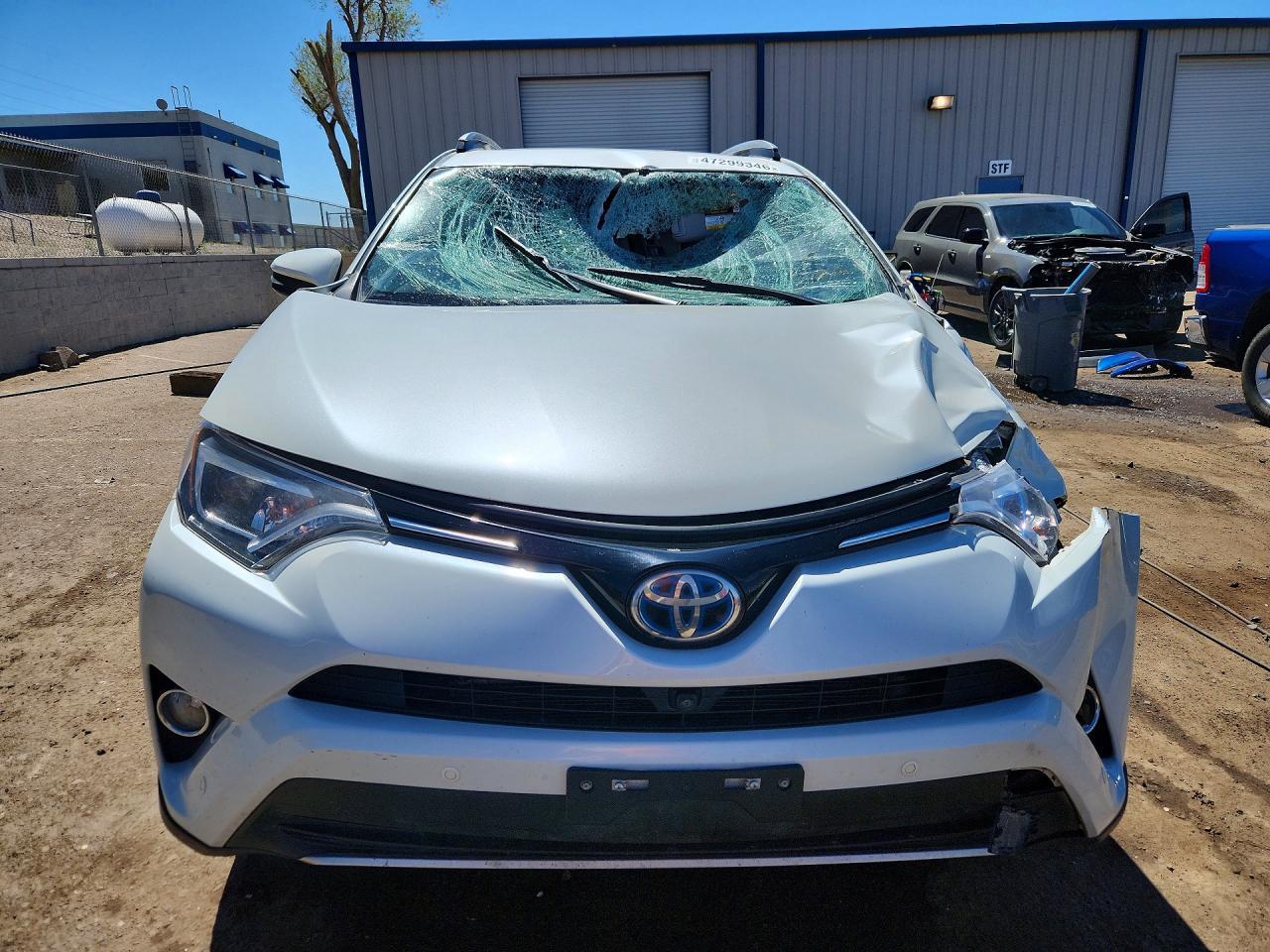 2018 Toyota Rav4 Hybrid Limited - Image 5