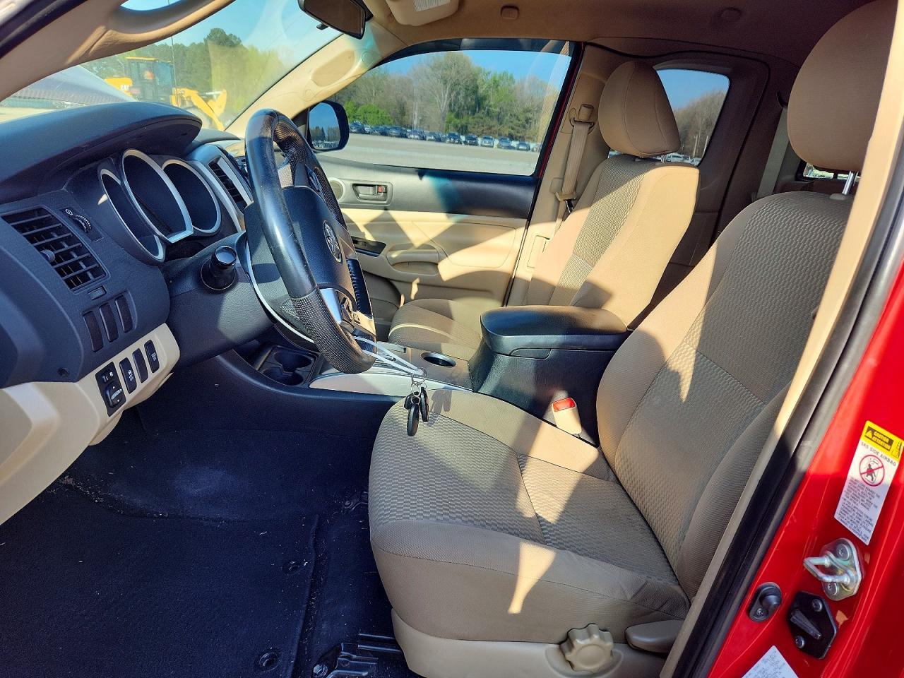 2014 Toyota Tacoma Base - Image 7