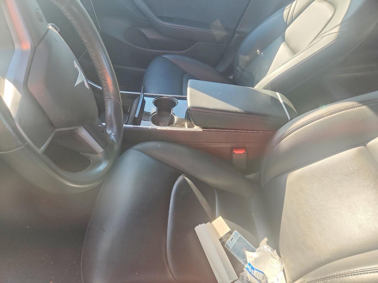 2018 Tesla Model 3 - Фото 7
