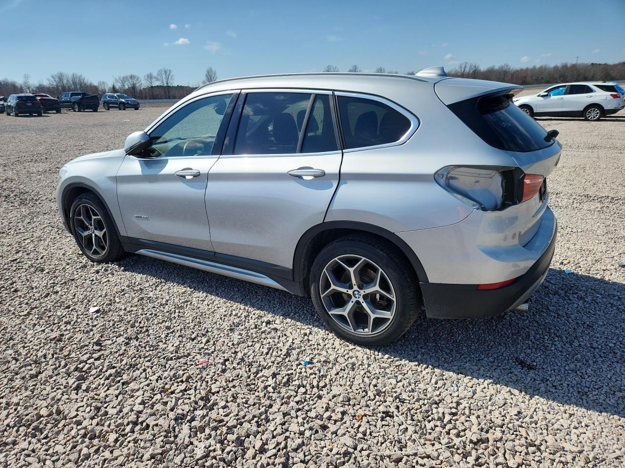 2018 BMW X1 xDrive28I - Фото 2