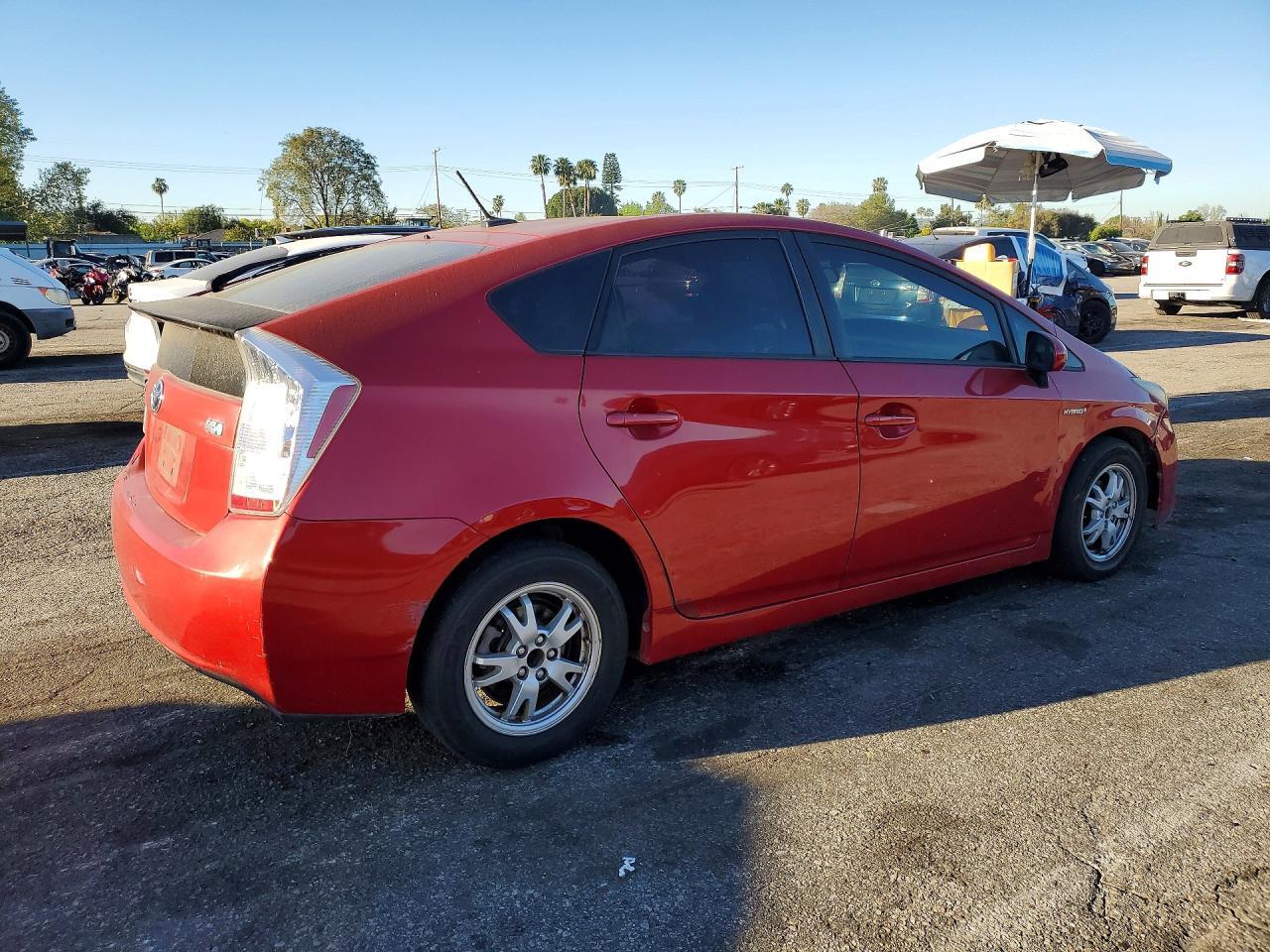 2010 Toyota Prius Iii - Фото 3