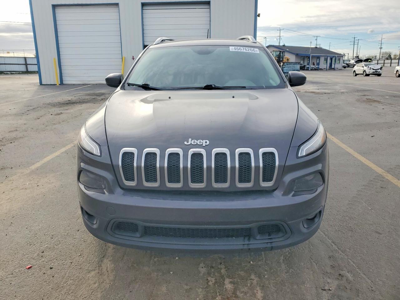2017 Jeep Cherokee Latitude - Image 5