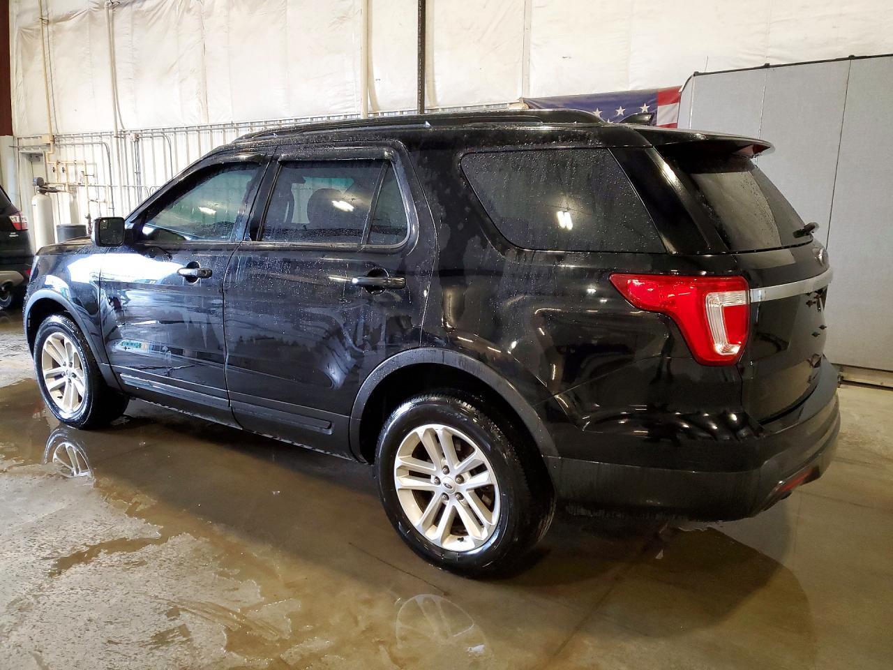 2016 Ford Explorer - Фото 2