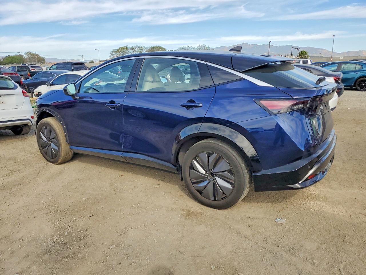 2023 Nissan Ariya Evolve+ - Фото 2