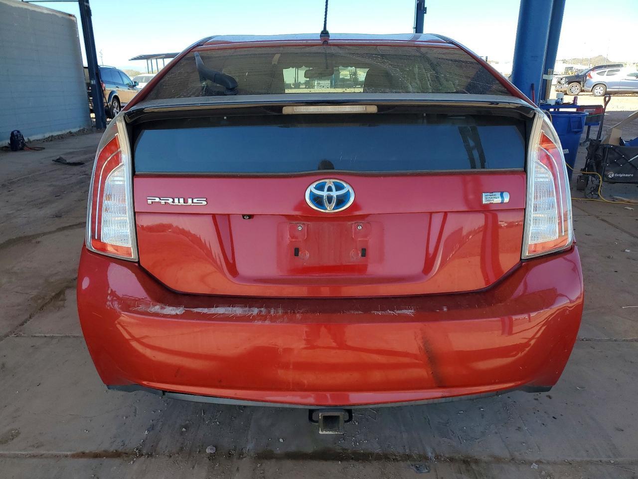 2015 Toyota Prius Two - Image 6