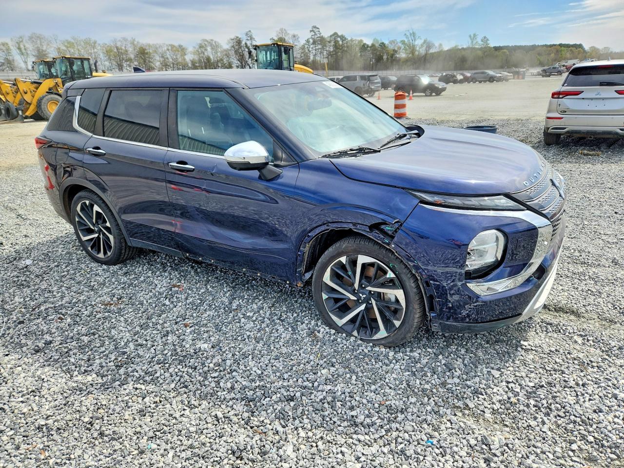 2022 Mitsubishi Outlander Se - Фото 4