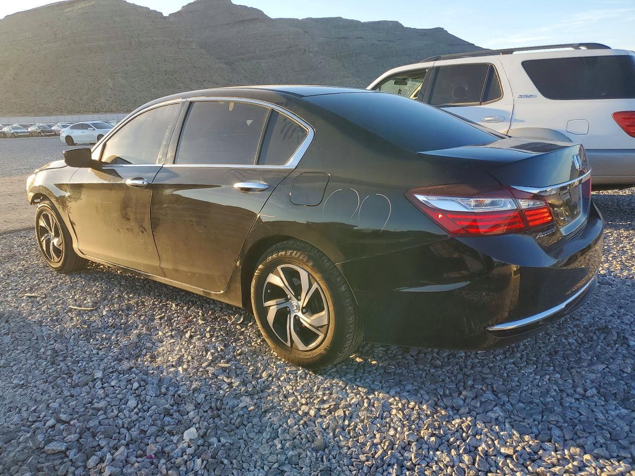 2016 Honda Accord Lx - Фото 2