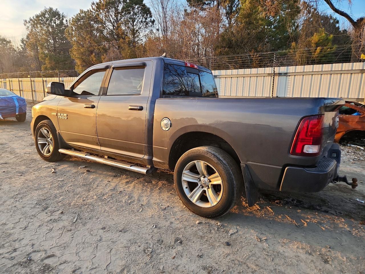 2014 Ram 1500 Sport - Фото 2
