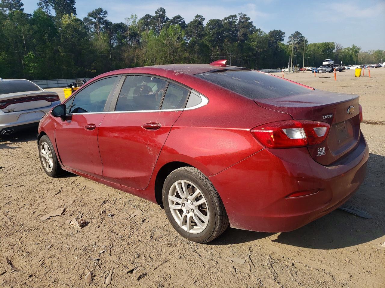 2017 Chevrolet Cruze Lt - Фото 2