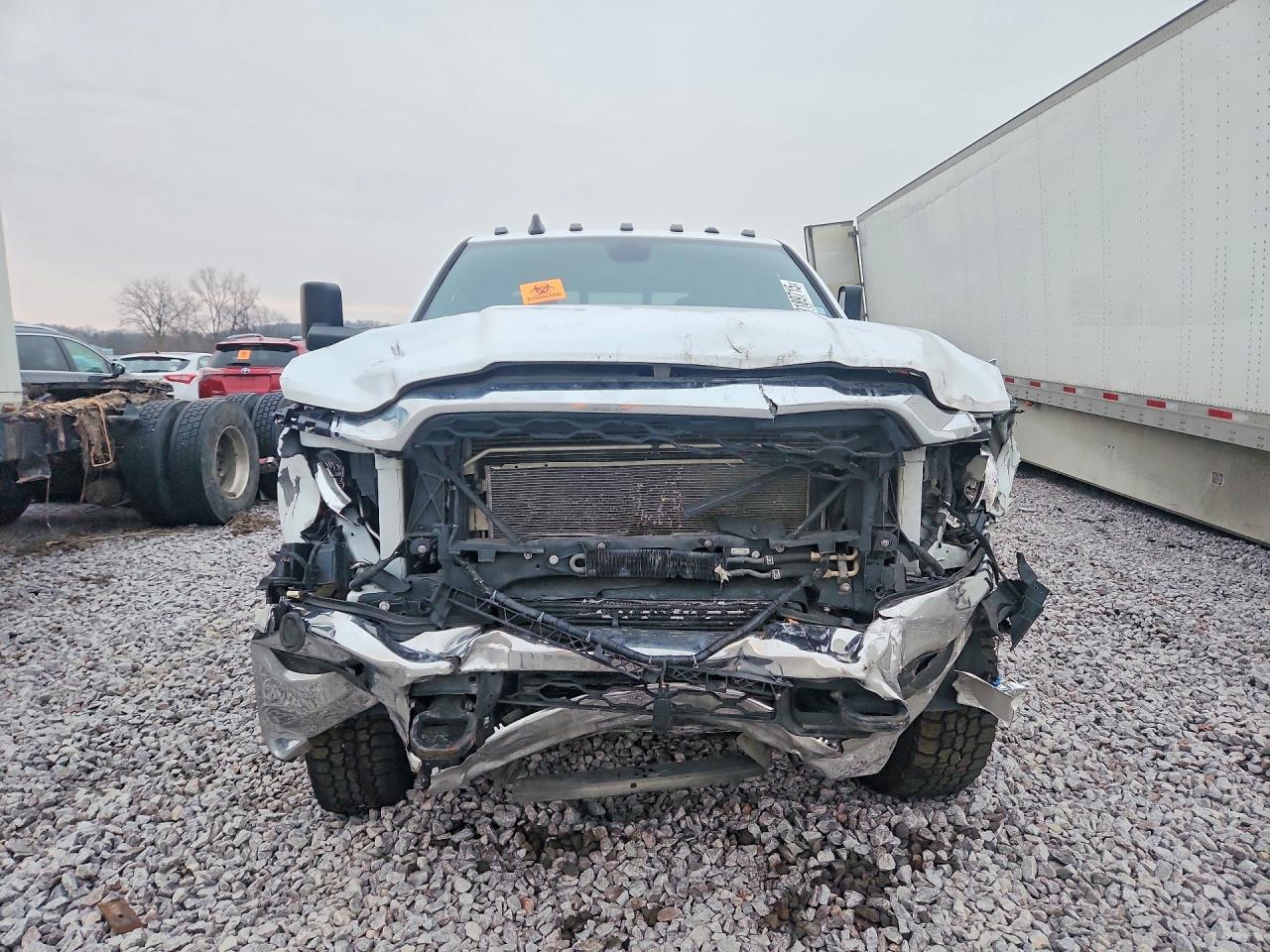 2022 Ram 3500 Tradesman - Фото 5