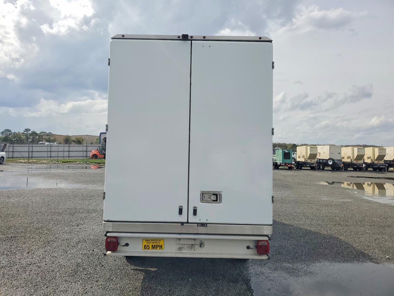 2020 Ford Transit Delivery Truck - Image 6