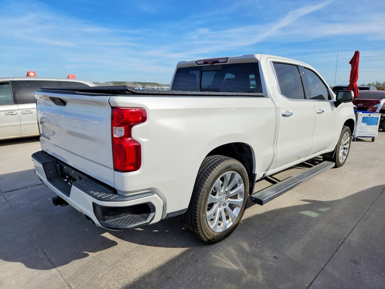 2021 Chevrolet Silverado K1500 High Country - Image 3