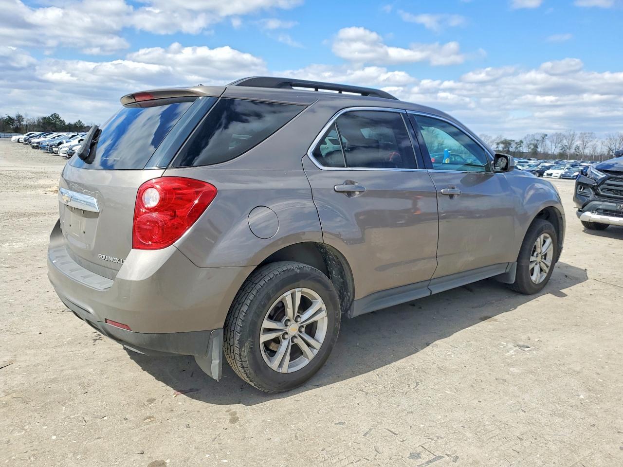2011 Chevrolet Equinox Lt - Image 3