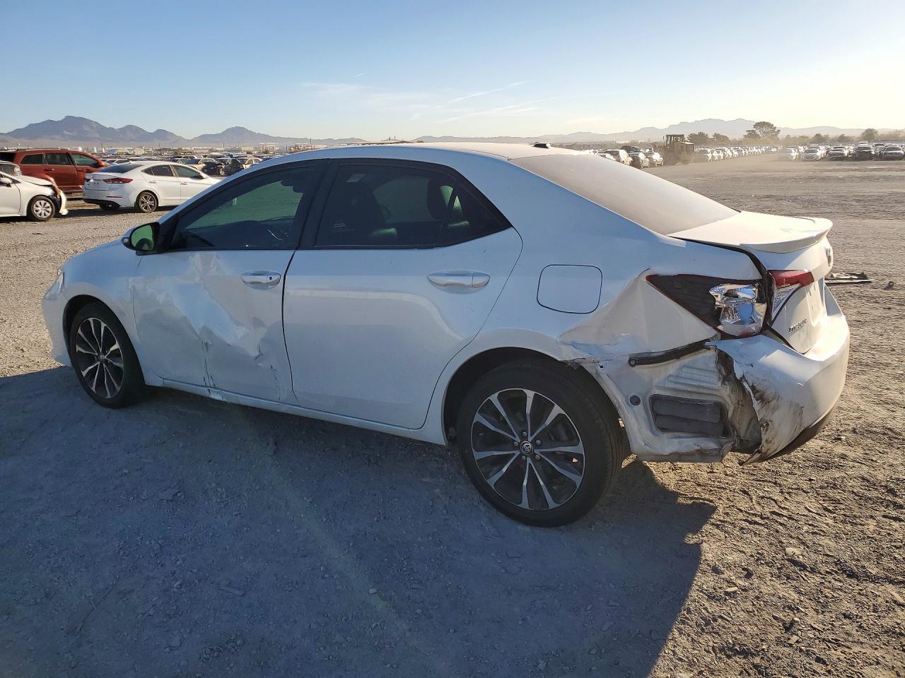 2019 Toyota Corolla Xse - Фото 2
