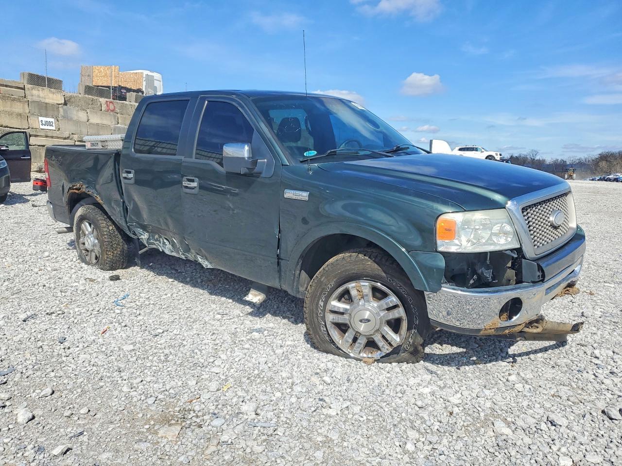 2006 Ford F150 Supercrew - Image 4