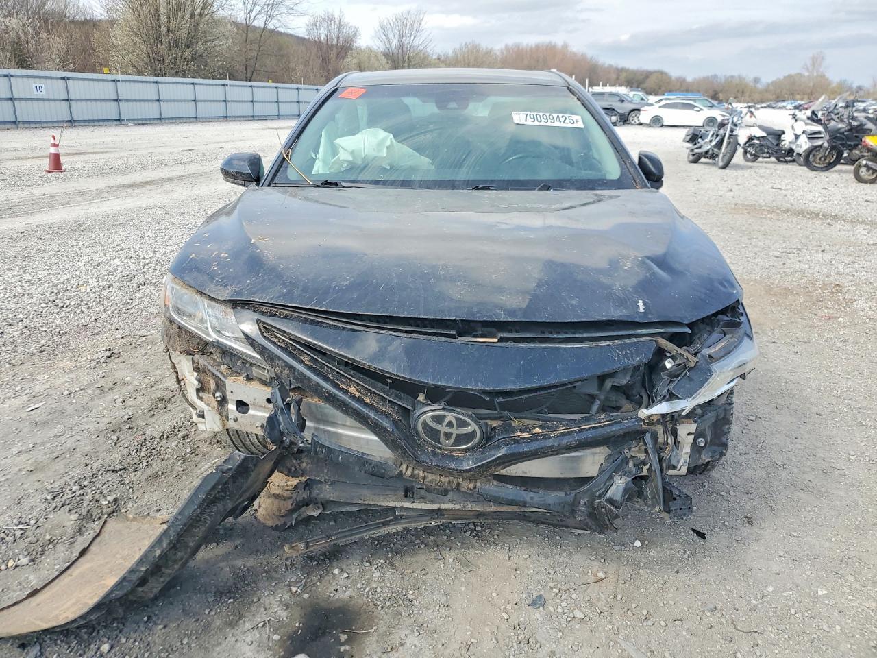 2018 Toyota Camry Se - Image 5