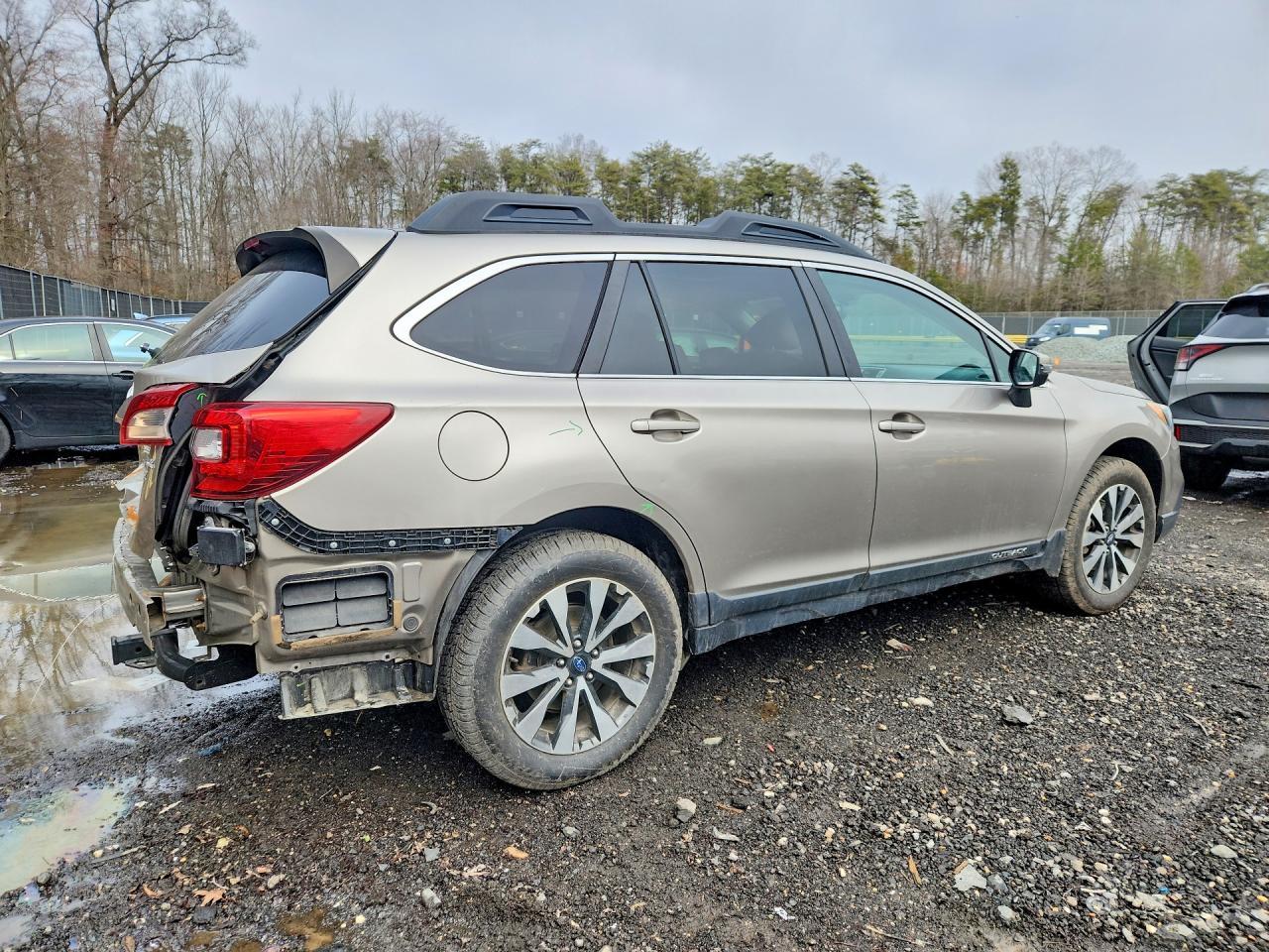 2015 Subaru Outback 2.5I Limited - Фото 3