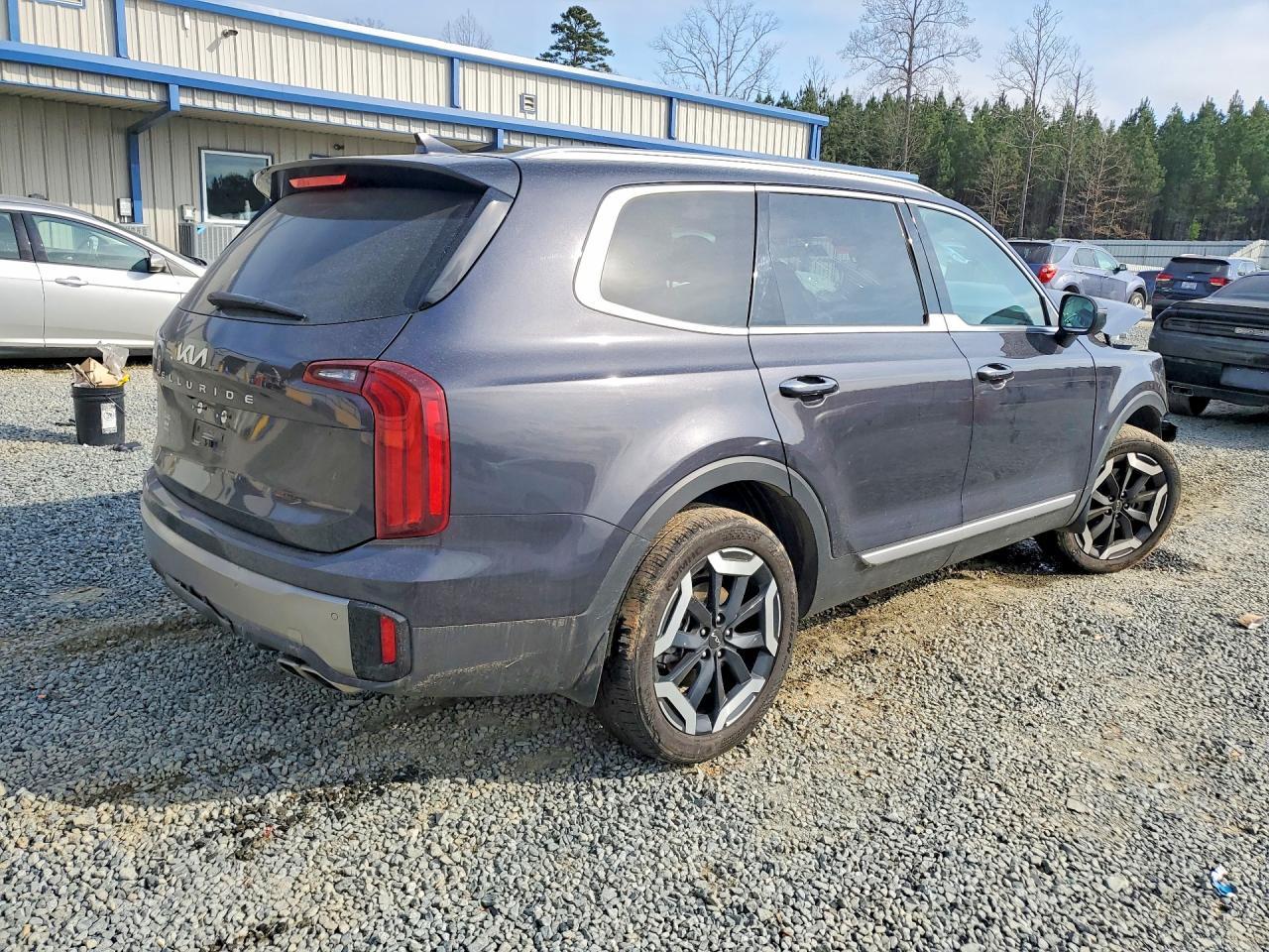 2025 Kia Telluride S - Фото 3