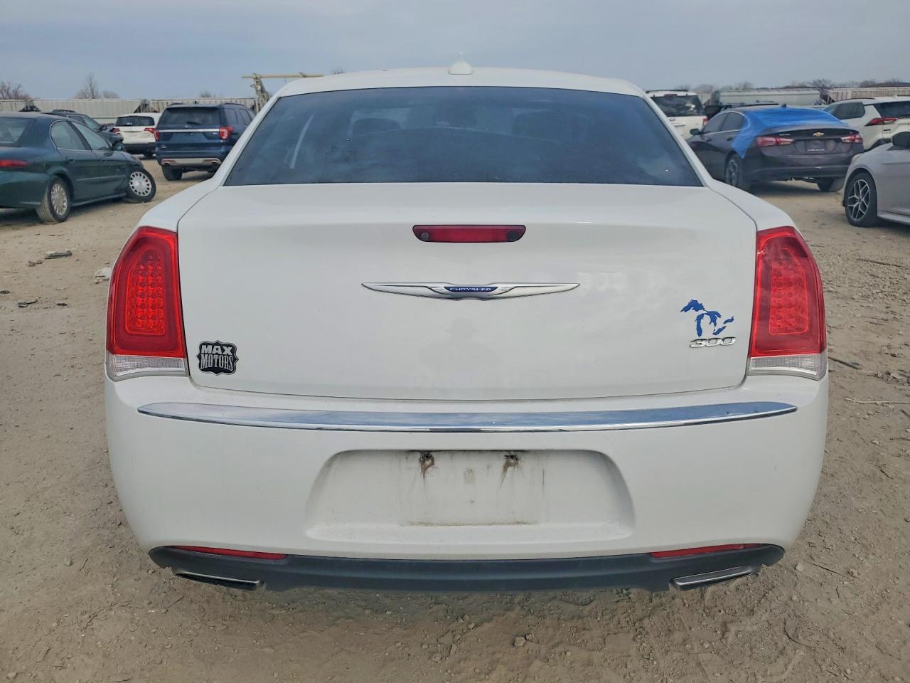2019 Chrysler 300 Touring - Фото 6