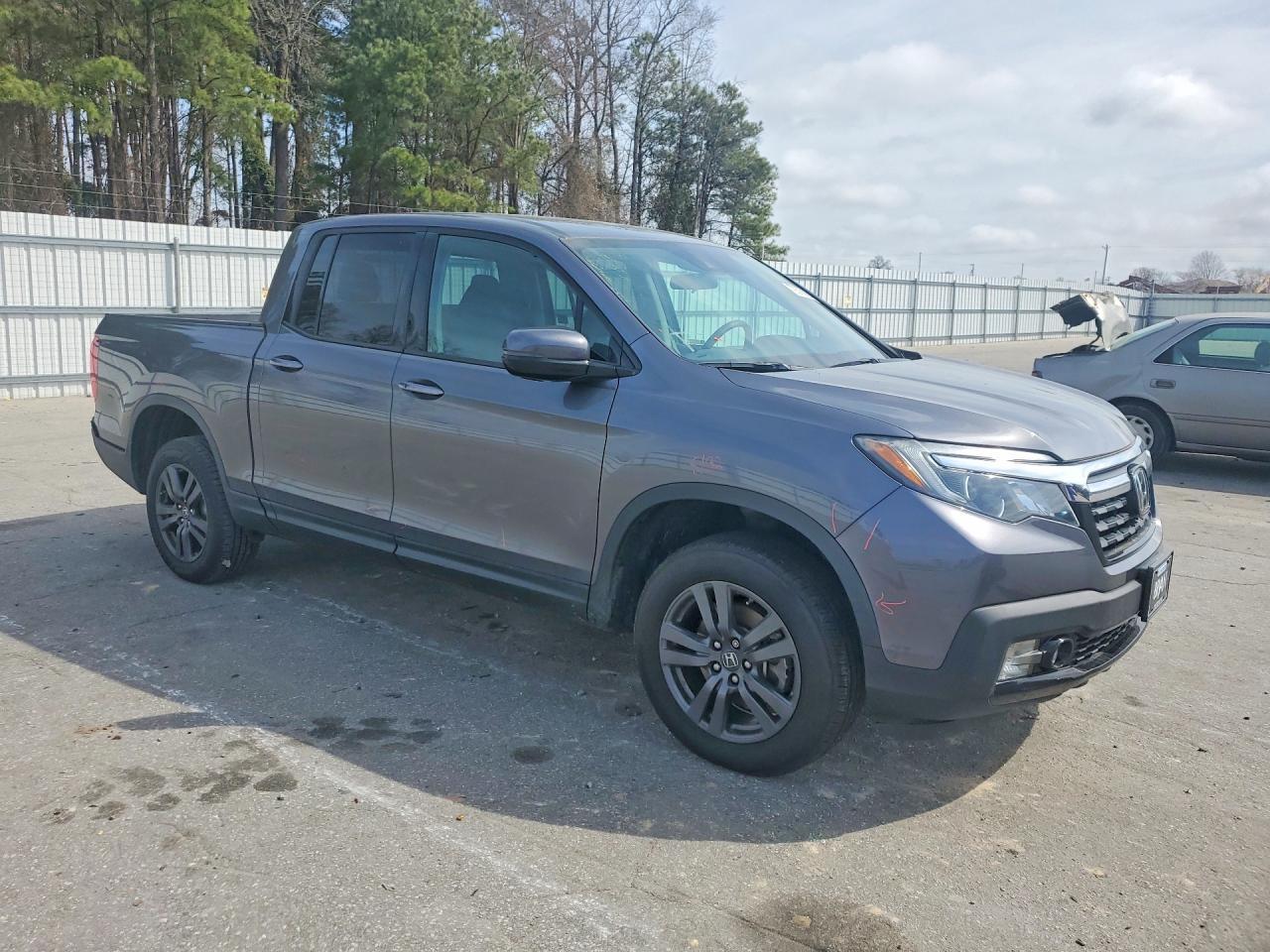 2020 Honda Ridgeline Sport - Image 4